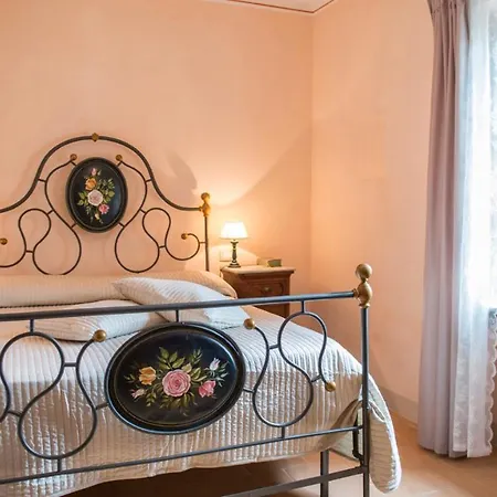 Casa Elia 6, Emma Villa *