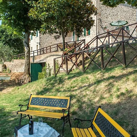 Casa Elia 6, Emma *